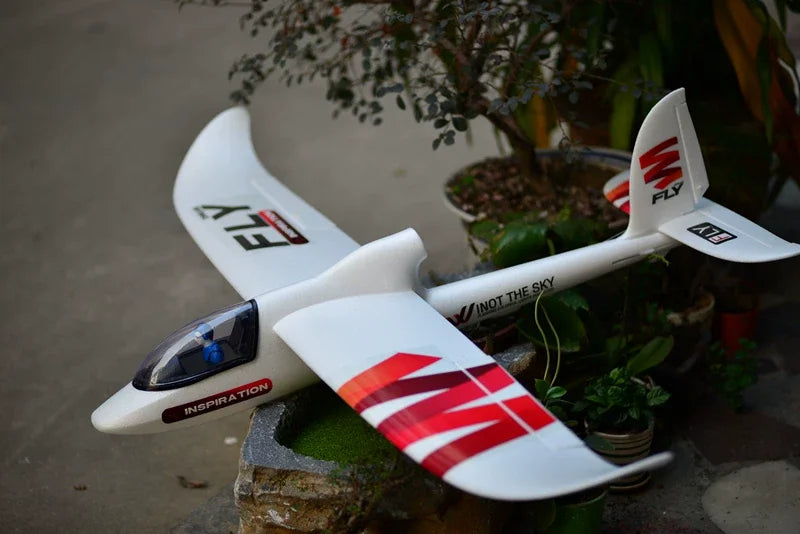 Beginner's entry glider aircraft practice machine 1.5mx8 surfer foam glider EPO material FPV machine detachable wings